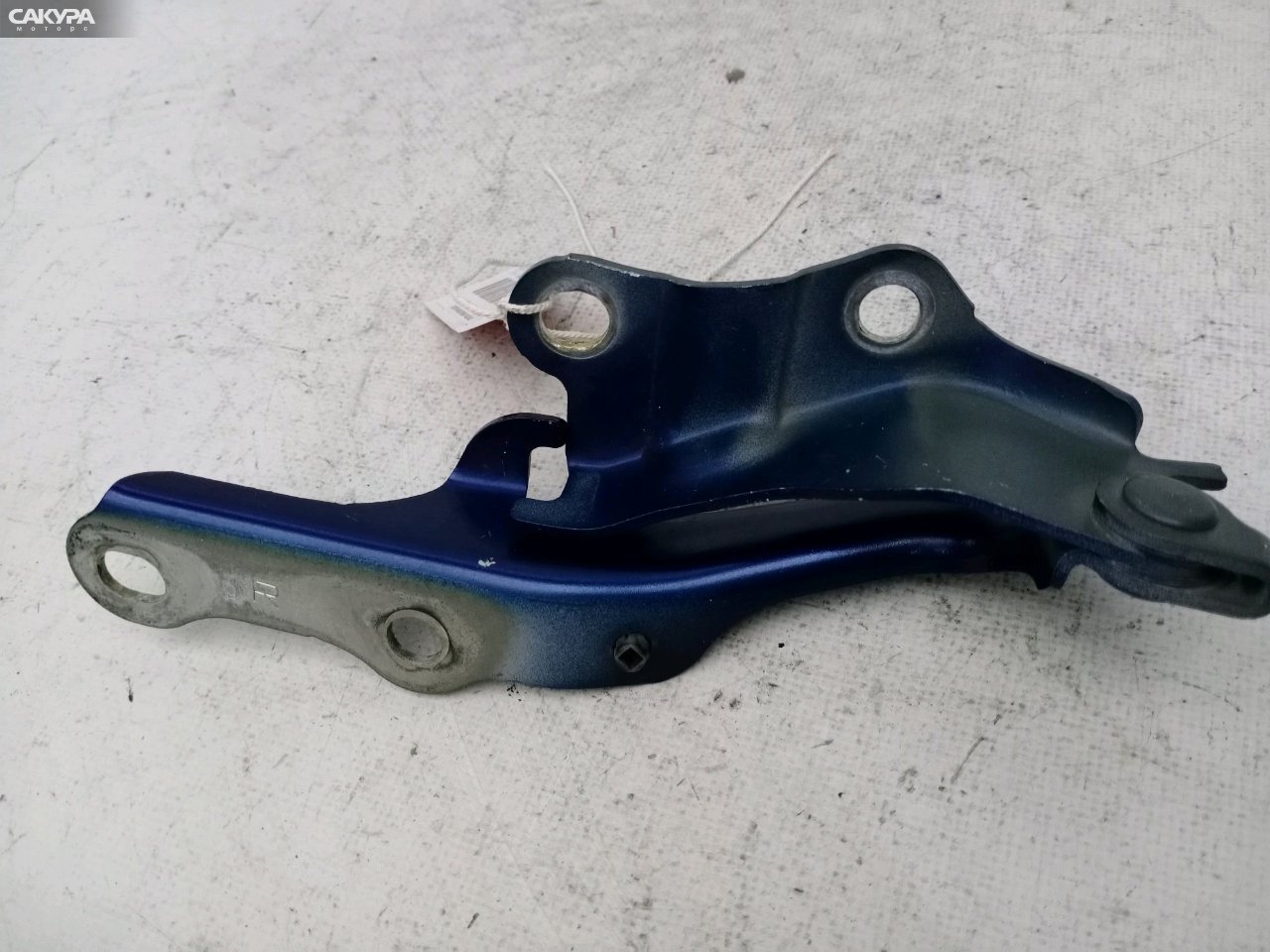 Кронштейн капота правый Toyota RAV4 ACA21W 1AZ-FSE: купить в Сакура Красноярск.