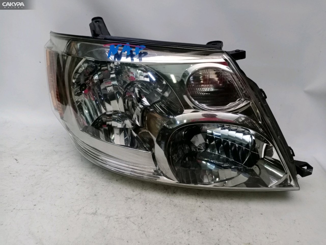 Фара правая Toyota Alphard MNH10W 58-2: купить в Сакура Красноярск.