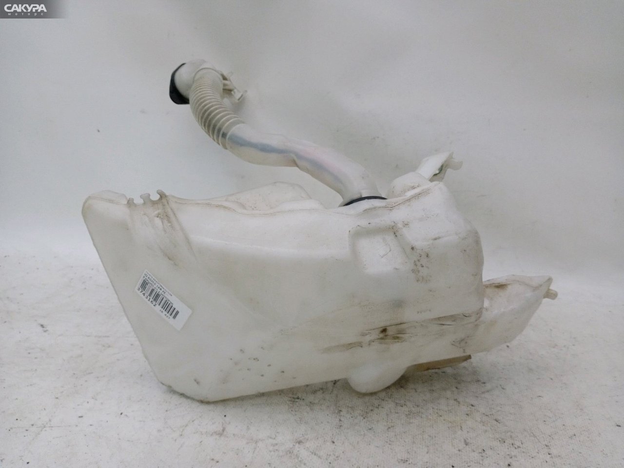 Бачок омывателя Toyota IQ KGJ10 1KR-FE: купить в Сакура Красноярск.