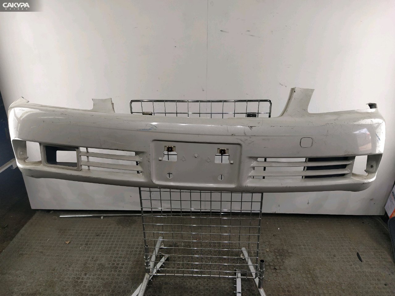 Бампер передний Toyota Crown GRS182 3GR-FSE: купить в Сакура Красноярск.