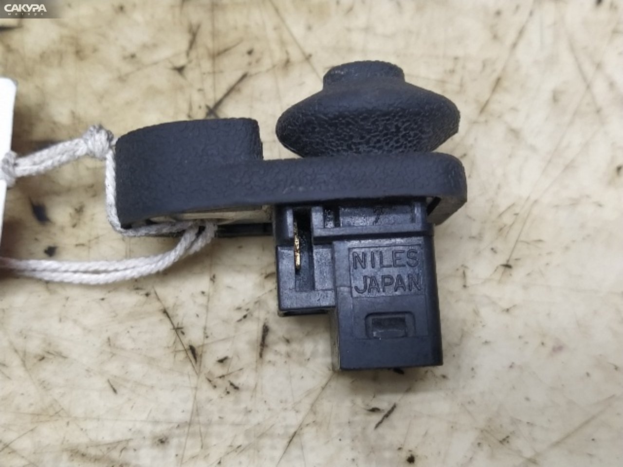Датчик открытых дверей Nissan March AK12 CR12DE: купить в Сакура Красноярск.