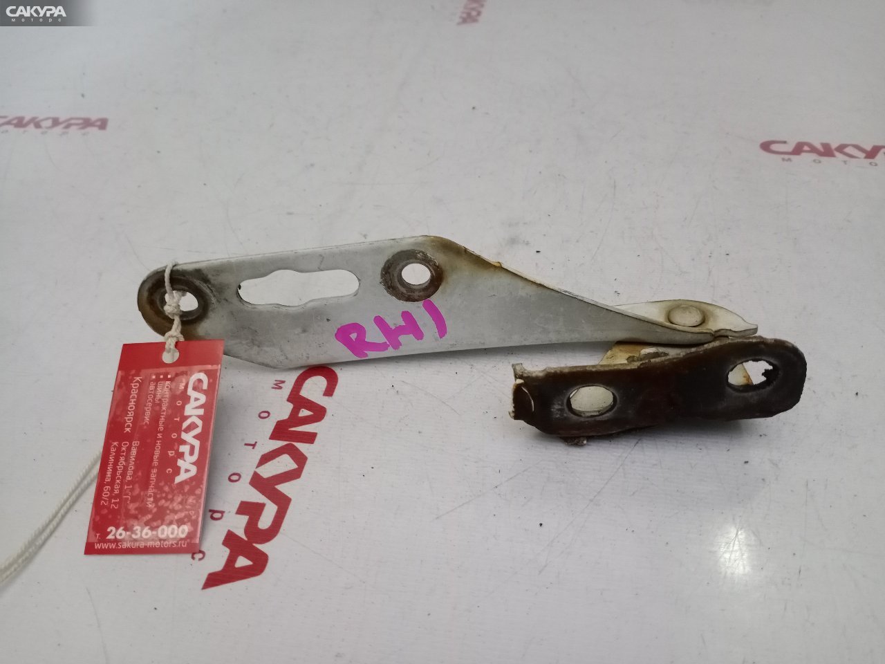 Кронштейн капота правый Honda S-MX RH1 B20B: купить в Сакура Красноярск.