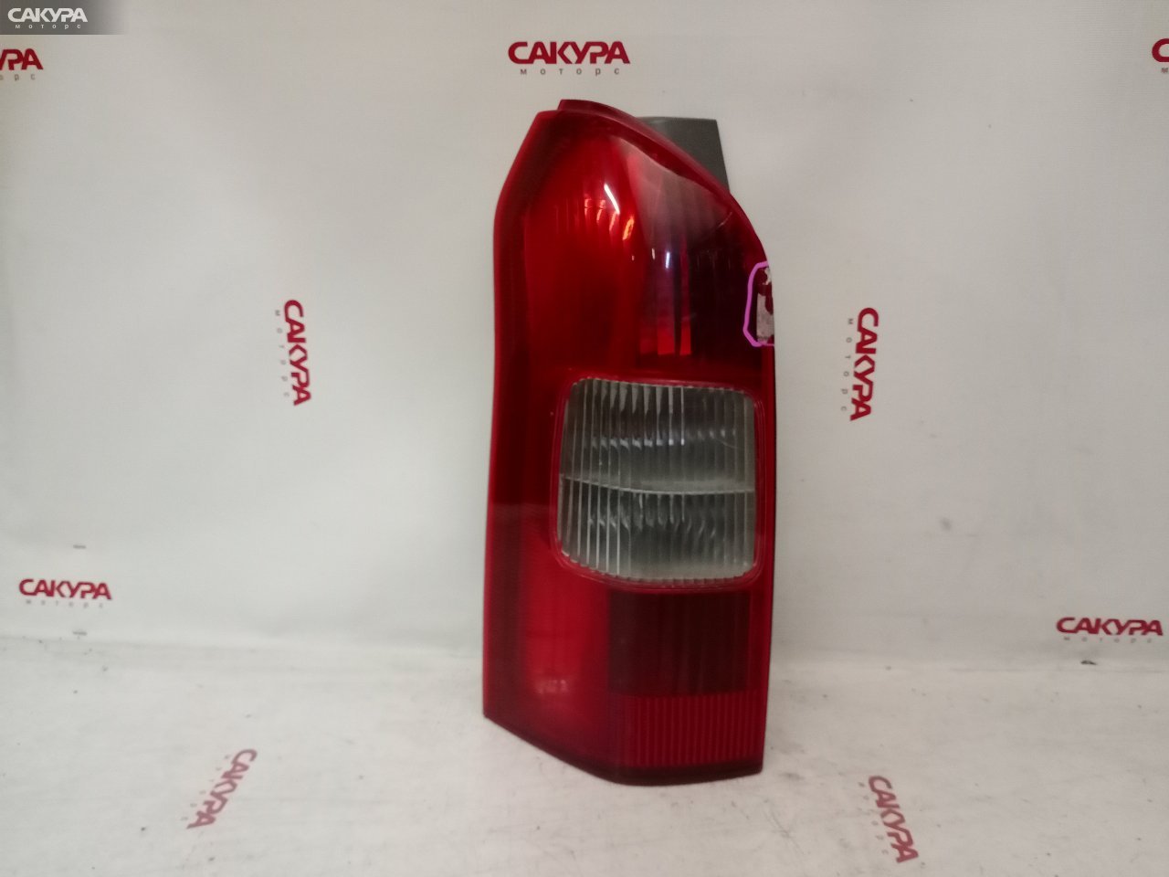 Фонарь стоп-сигнала левый Toyota Probox NCP51V 52-078: купить в Сакура Красноярск.