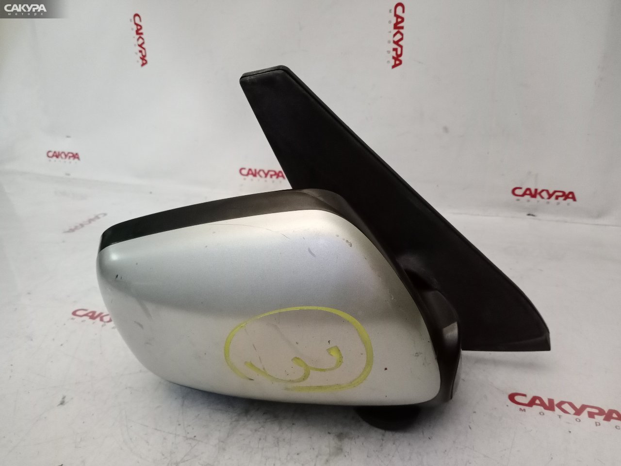 Зеркало боковое правое Toyota Corolla Spacio NZE121N 1NZ-FE: купить в Сакура Красноярск.