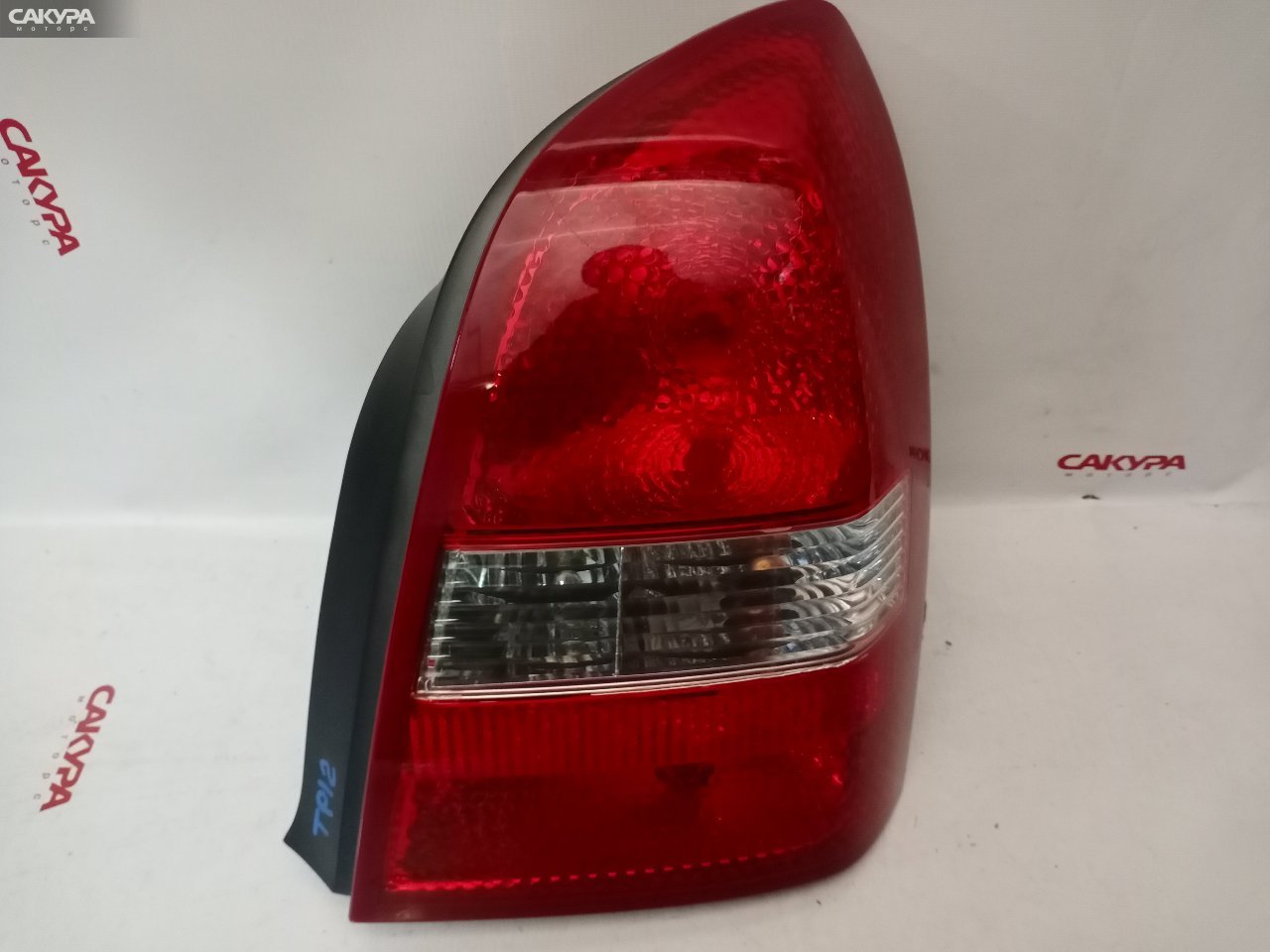 Фонарь стоп-сигнала правый Nissan Primera TP12 4911: купить в Сакура Красноярск.
