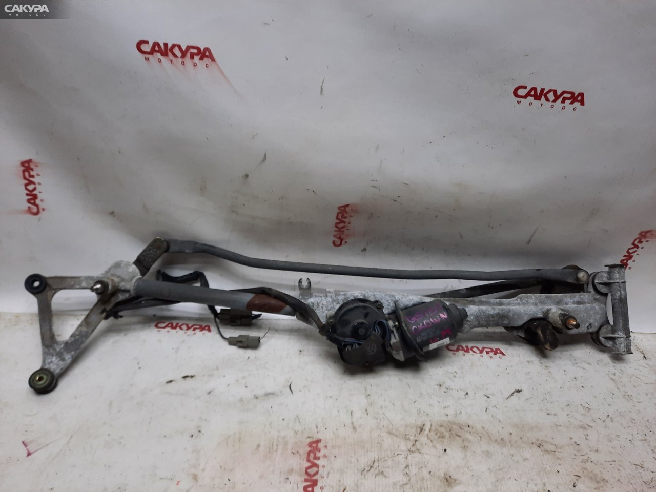 Привод дворников передний Toyota Crown GS131: купить в Сакура Красноярск.