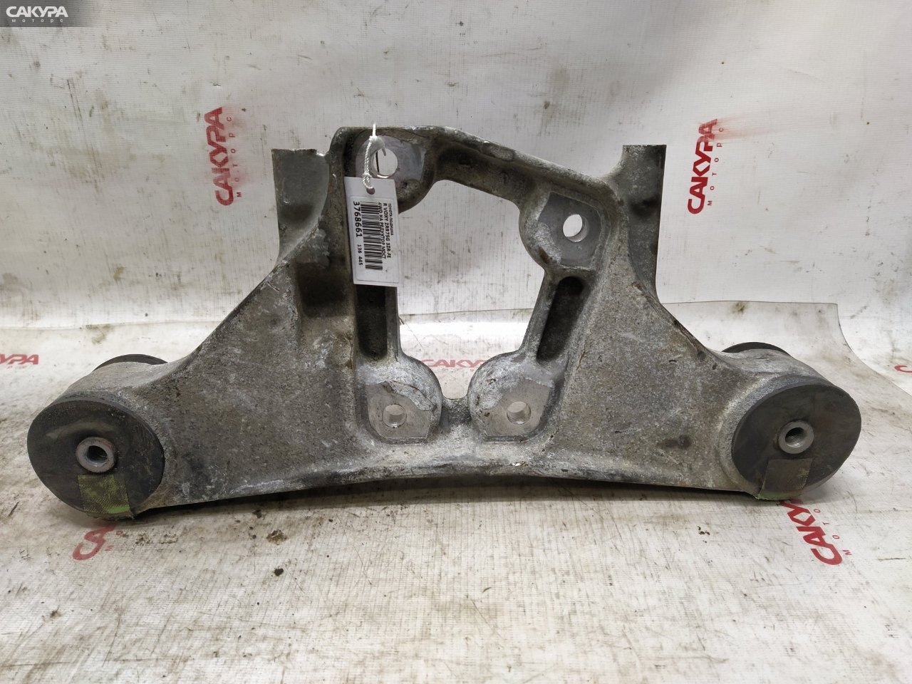 Подушка редуктора задняя Toyota Voxy ZRR75W 3ZR-FE: купить в Сакура Красноярск.