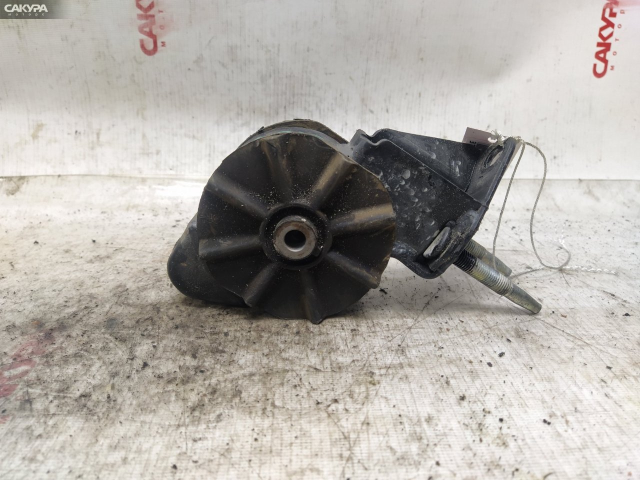 Подушка двигателя левая Suzuki Alto HA24S K6A: купить в Сакура Красноярск.