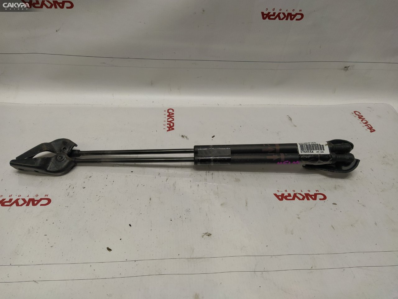 Амортизатор багажника Toyota Wish ZNE10G 1ZZ-FE: купить в Сакура Красноярск.