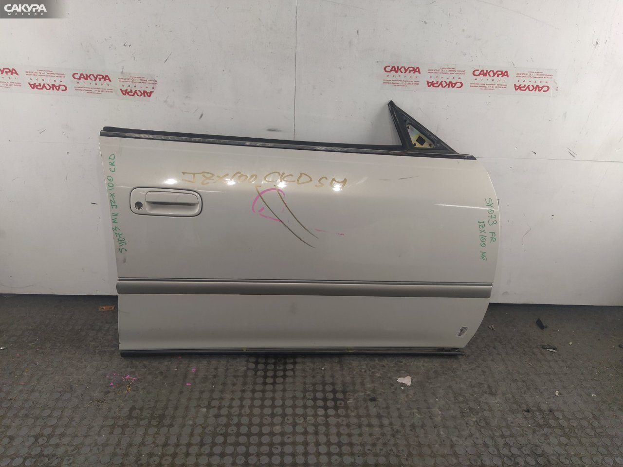 Дверь боковая передняя правая Toyota Mark II JZX100 1JZ-GE: купить в Сакура Красноярск.