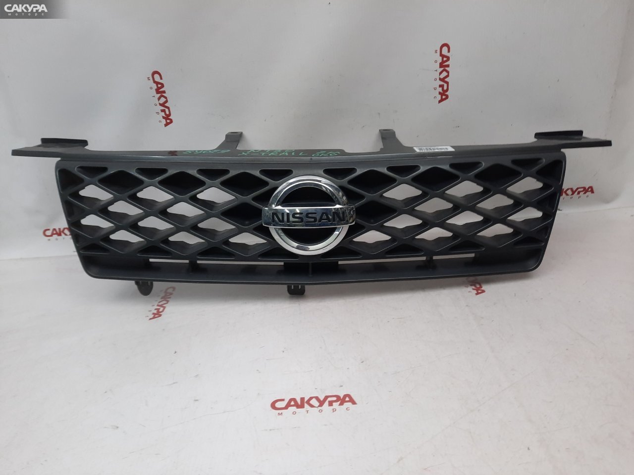 Решетка радиатора Nissan X-TRAIL NT30 QR20DE: купить в Сакура Красноярск.