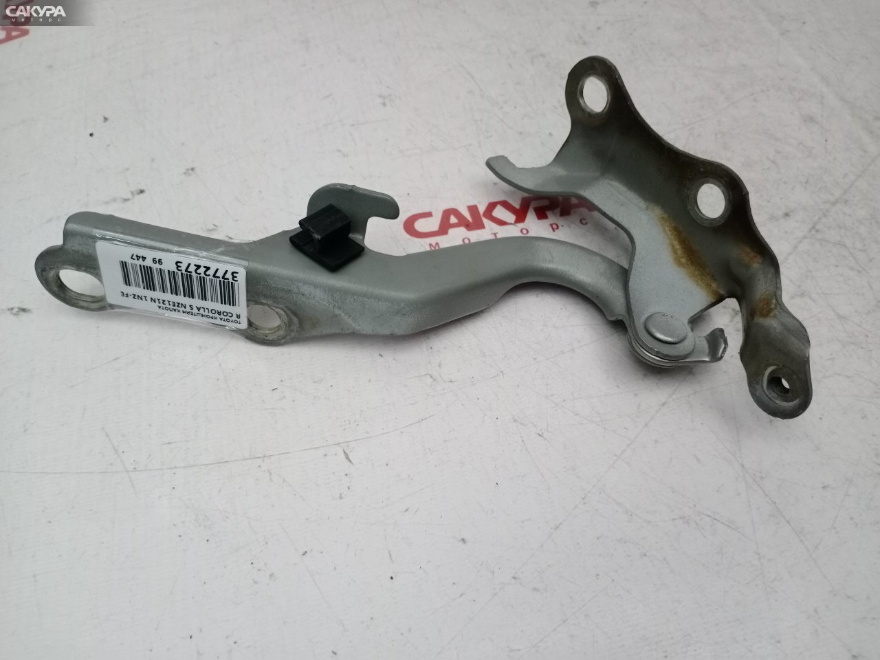 Кронштейн капота правый Toyota Corolla Spacio NZE121N 1NZ-FE: купить в Сакура Красноярск.