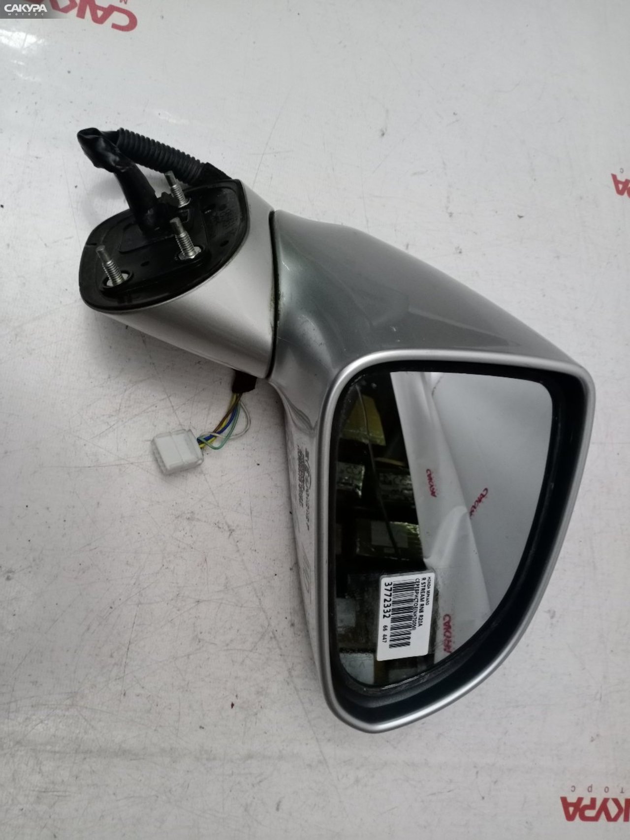 Зеркало боковое правое Honda Stream RN8 R20A: купить в Сакура Красноярск.