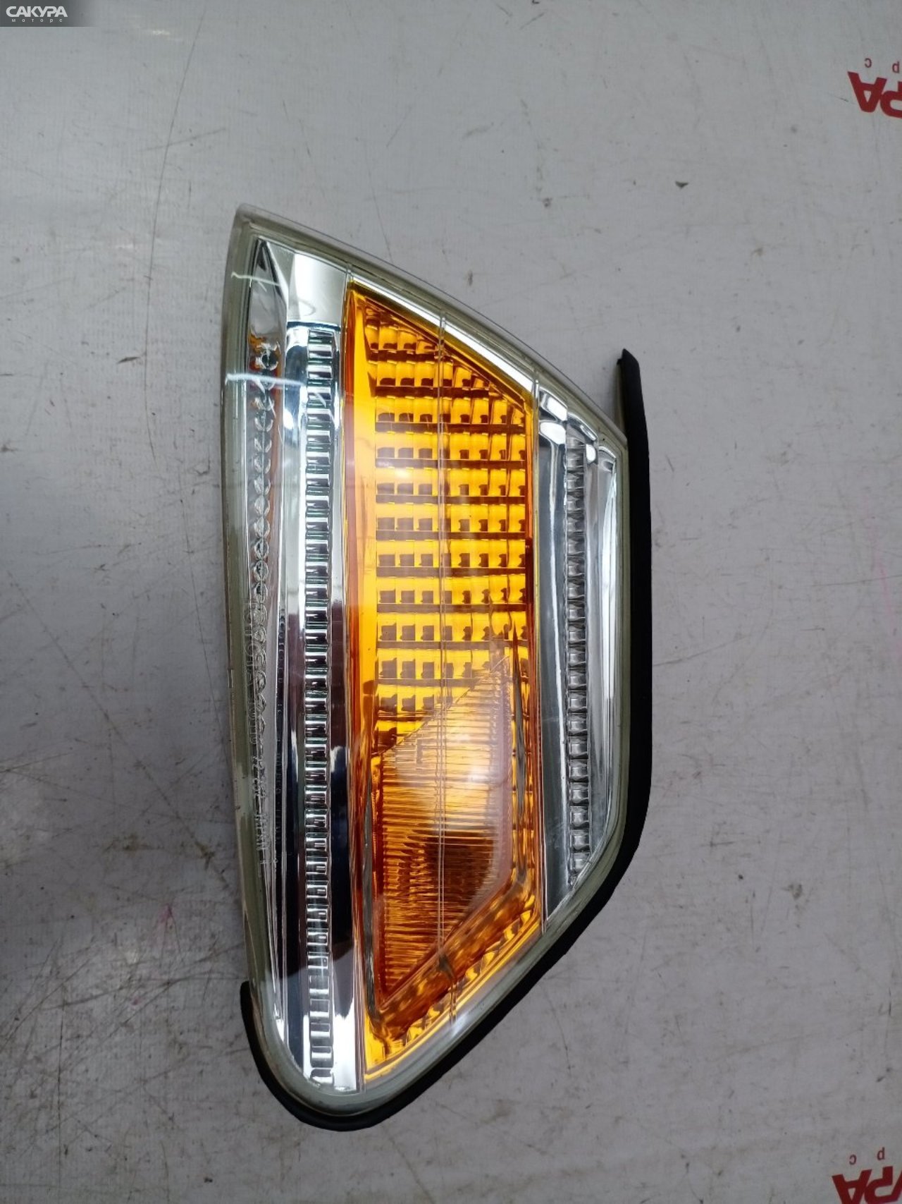 Габарит левый Toyota Mark II JZX100 1JZ-GE 22-252: купить в Сакура Красноярск.