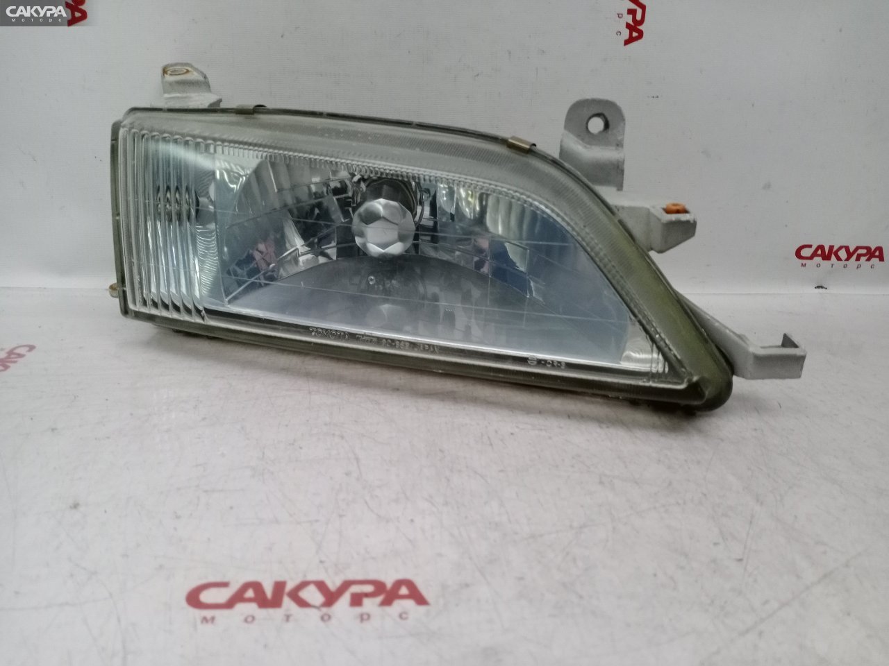 Фара правая Toyota Carina AT211 7A-FE 20-382: купить в Сакура Красноярск.