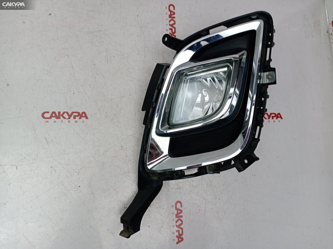 Фара противотуманная левая Mazda MPV LY3P L3-VE 114-41334: купить в Сакура Красноярск.