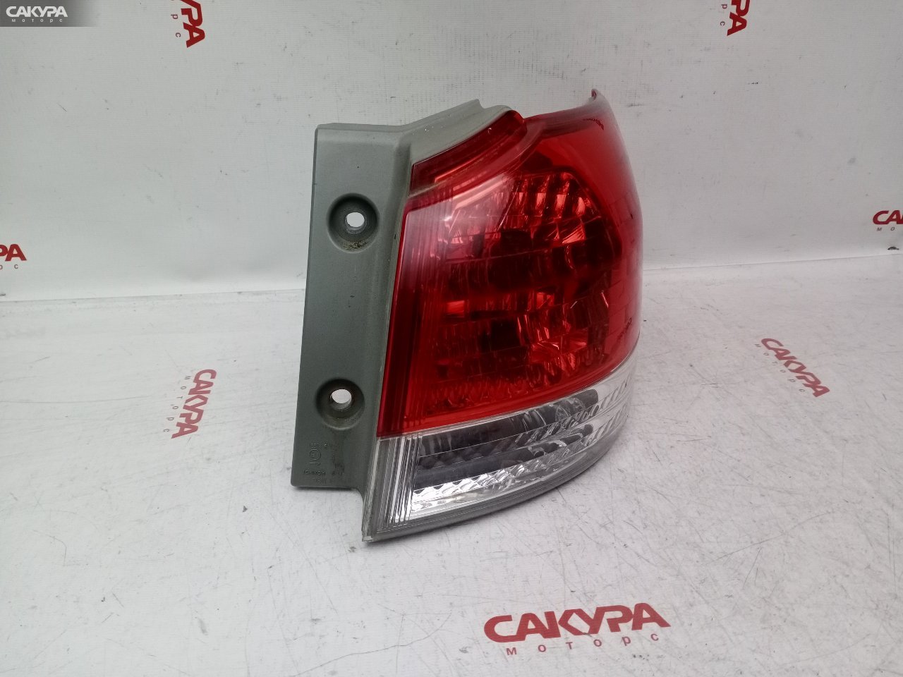 Фонарь стоп-сигнала правый Toyota Wish ZGE20 2ZR-FAE 68-17: купить в Сакура Красноярск.