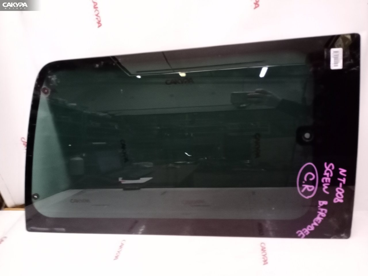 Стекло собачника заднее правое Mazda Bongo Friendee SGEW FE: купить в Сакура Красноярск.