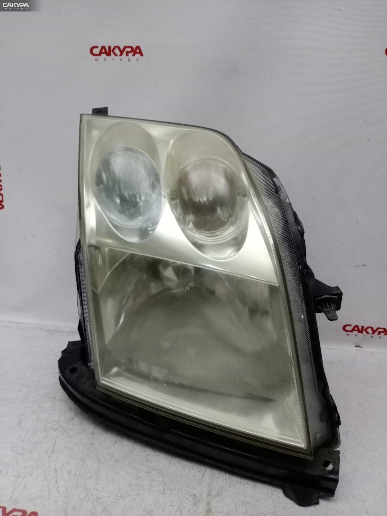 Фара правая Honda Mobilio GB1 L15A 100-22532: купить в Сакура Красноярск.