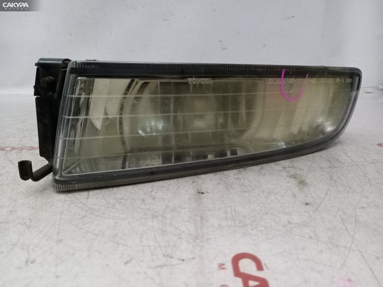 Фара противотуманная левая Toyota Alphard MNH10 1MZ-FE 26-74: купить в Сакура Красноярск.