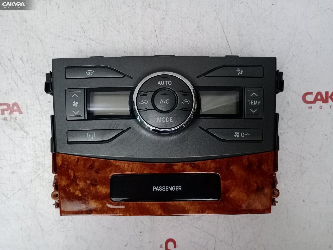 Блок управления климат-контролем Toyota Corolla Axio NZE141 1NZ-FE: купить в Сакура Красноярск.