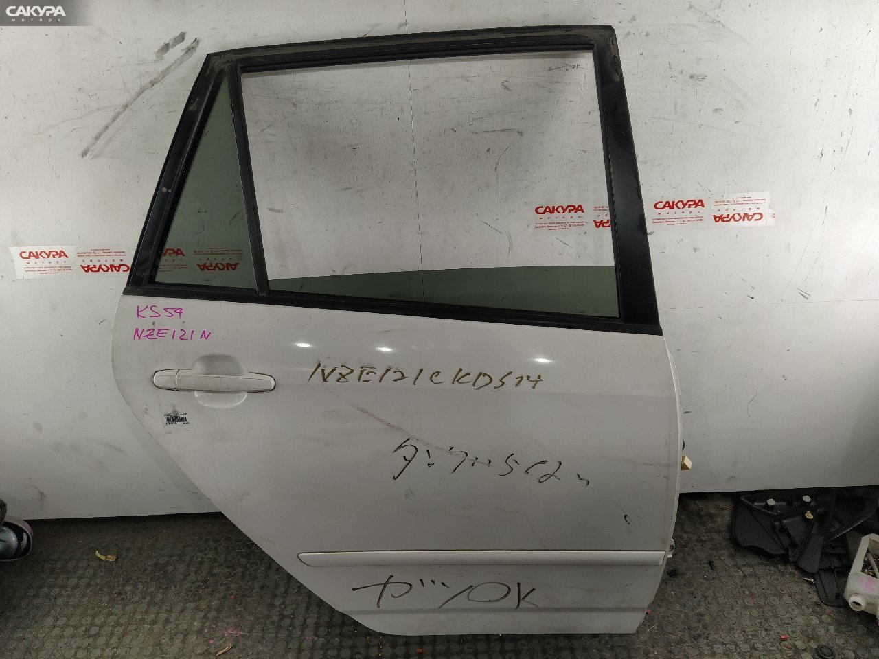 Дверь боковая задняя правая Toyota Corolla Spacio NZE121N 1NZ-FE: купить в Сакура Красноярск.