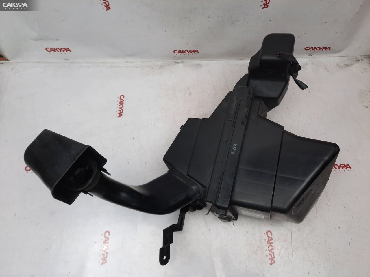 Корпус воздушного фильтра Nissan X-TRAIL NT30 QR20DE: купить в Сакура Красноярск.