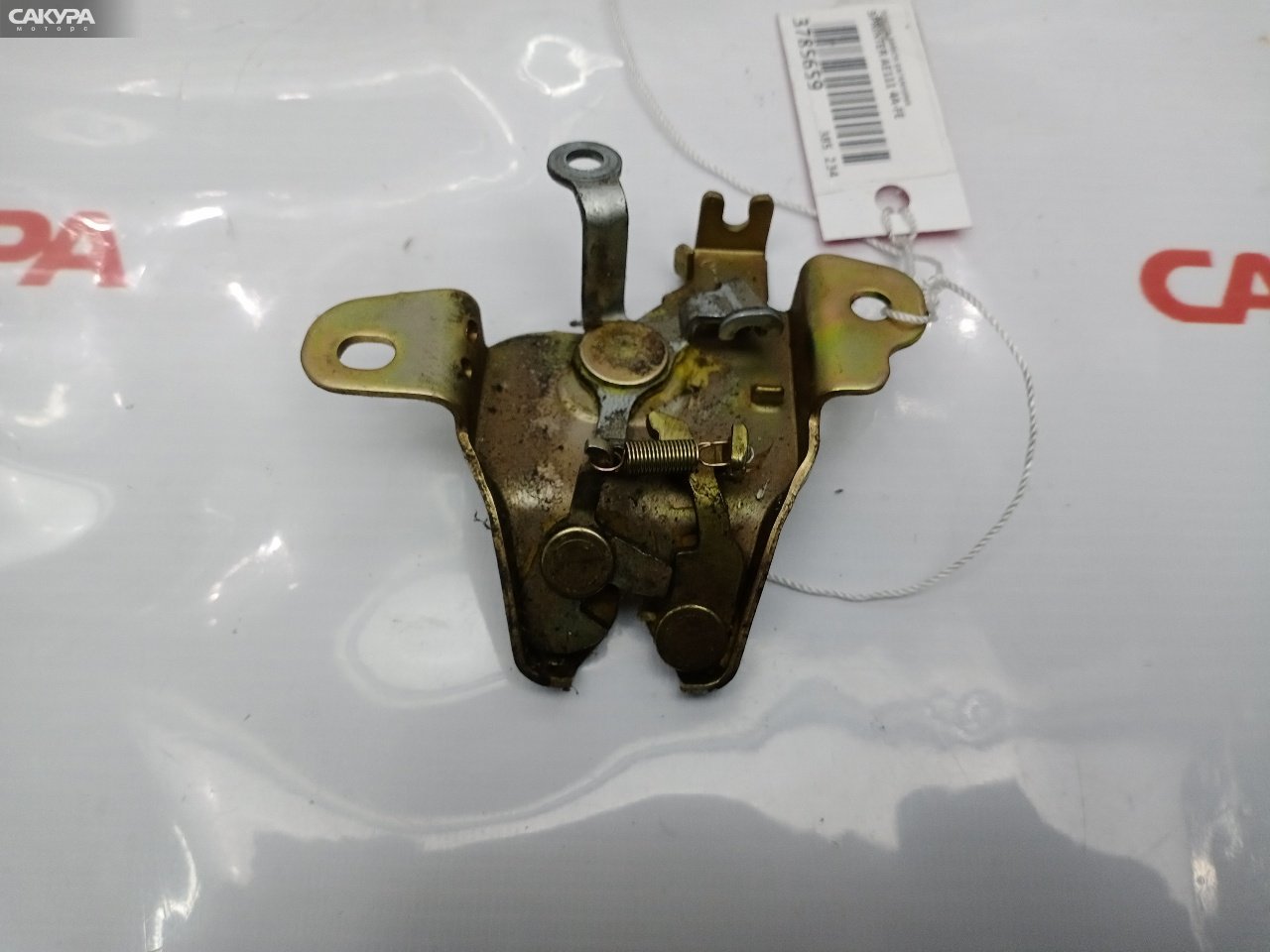 Замок багажника Toyota Sprinter AE111 4A-FE: купить в Сакура Красноярск.