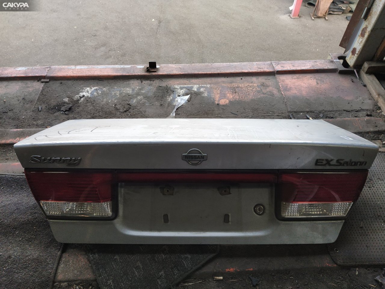 Крышка багажника Nissan Sunny FB15 QG15DE: купить в Сакура Красноярск.