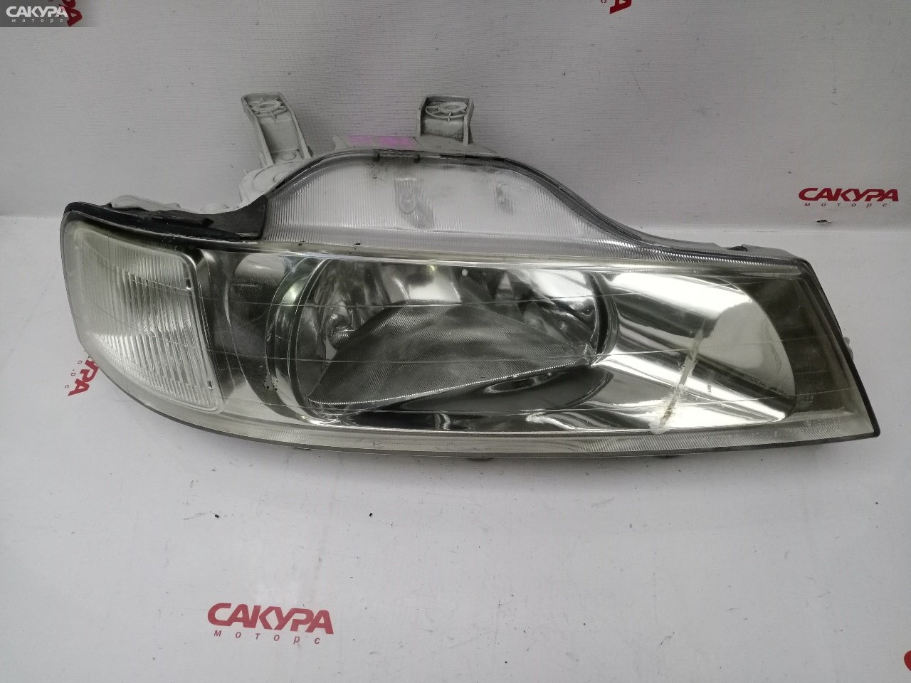 Фара правая Honda Domani MB3 D15B 033-7452: купить в Сакура Красноярск.