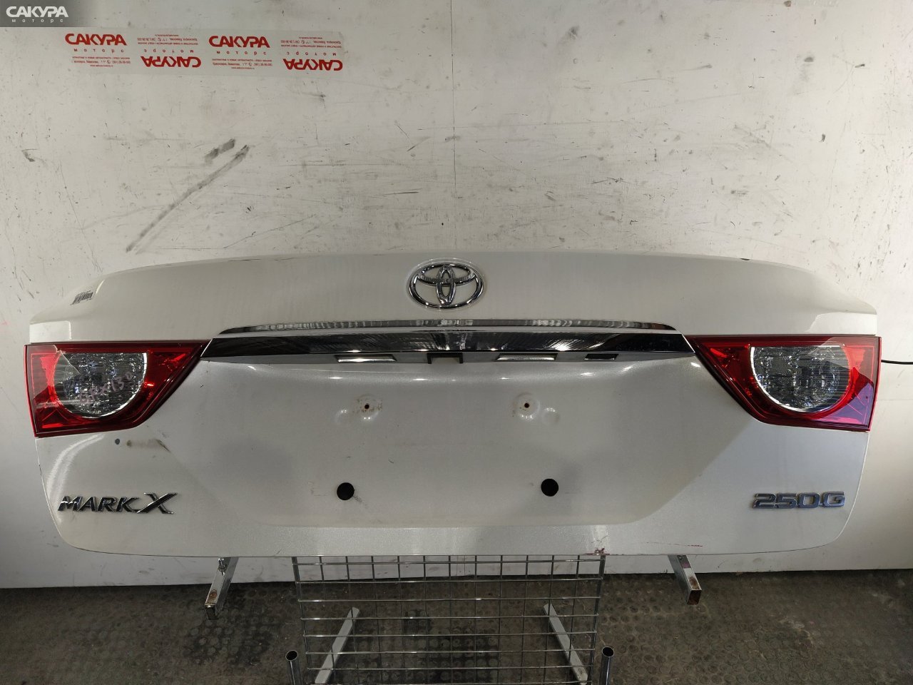 Крышка багажника Toyota Mark X GRX130 4GR-FSE: купить в Сакура Красноярск.