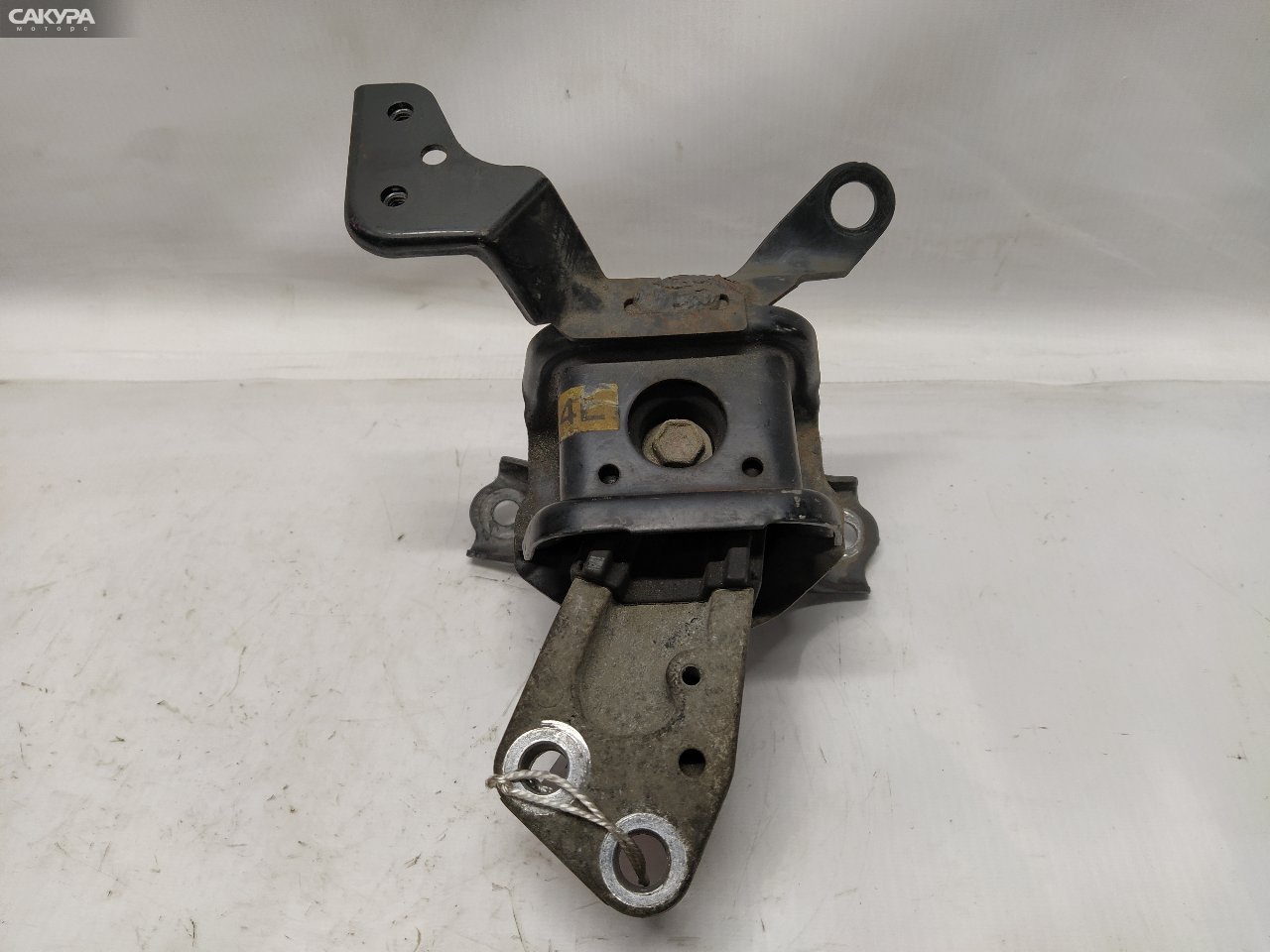 Подушка двигателя правая Toyota Corolla Axio NZE141 1NZ-FE: купить в Сакура Красноярск.