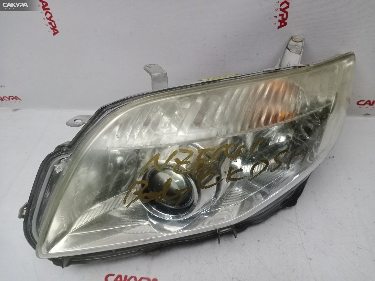 Фара левая Toyota Corolla Fielder NZE141G 1NZ-FE 12-526: купить в Сакура Красноярск.