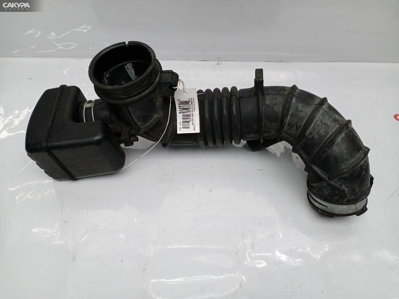 Патрубок воздушного фильтра Toyota Avensis AZT250 1AZ-FSE: купить в Сакура Красноярск.