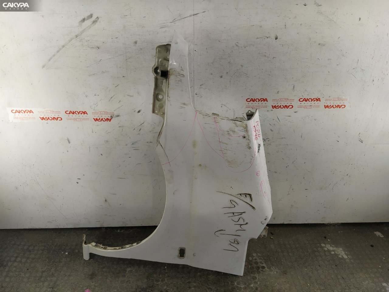 Крыло переднее левое Nissan Serena PC24 SR20DE: купить в Сакура Красноярск.