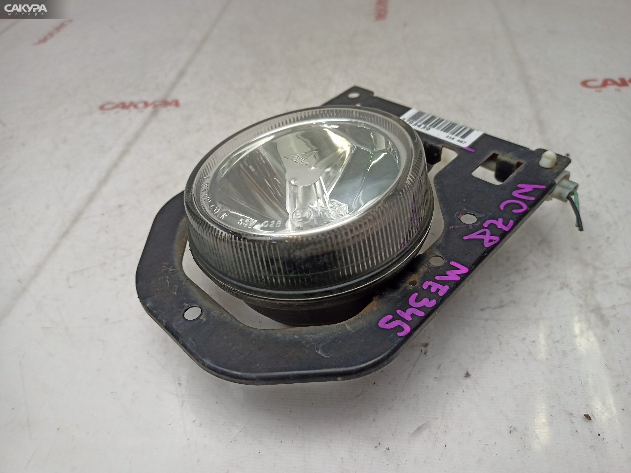 Фара противотуманная правая Suzuki Wagon R Solio ME34S M13A F014001631: купить в Сакура Красноярск.
