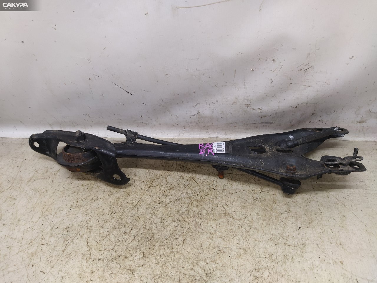 Рычаг подвески задний правый Honda Odyssey RA6 F23A: купить в Сакура Красноярск.