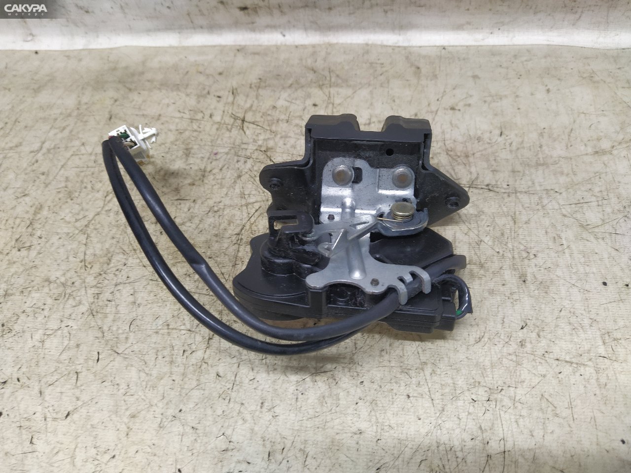 Замок дверной задний Toyota Wish ZNE10G 1ZZ-FE: купить в Сакура Красноярск.