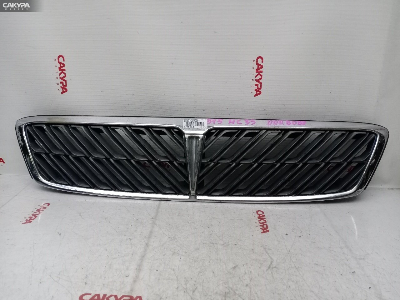 Решетка радиатора Nissan Laurel HC35 RB20DE: купить в Сакура Красноярск.