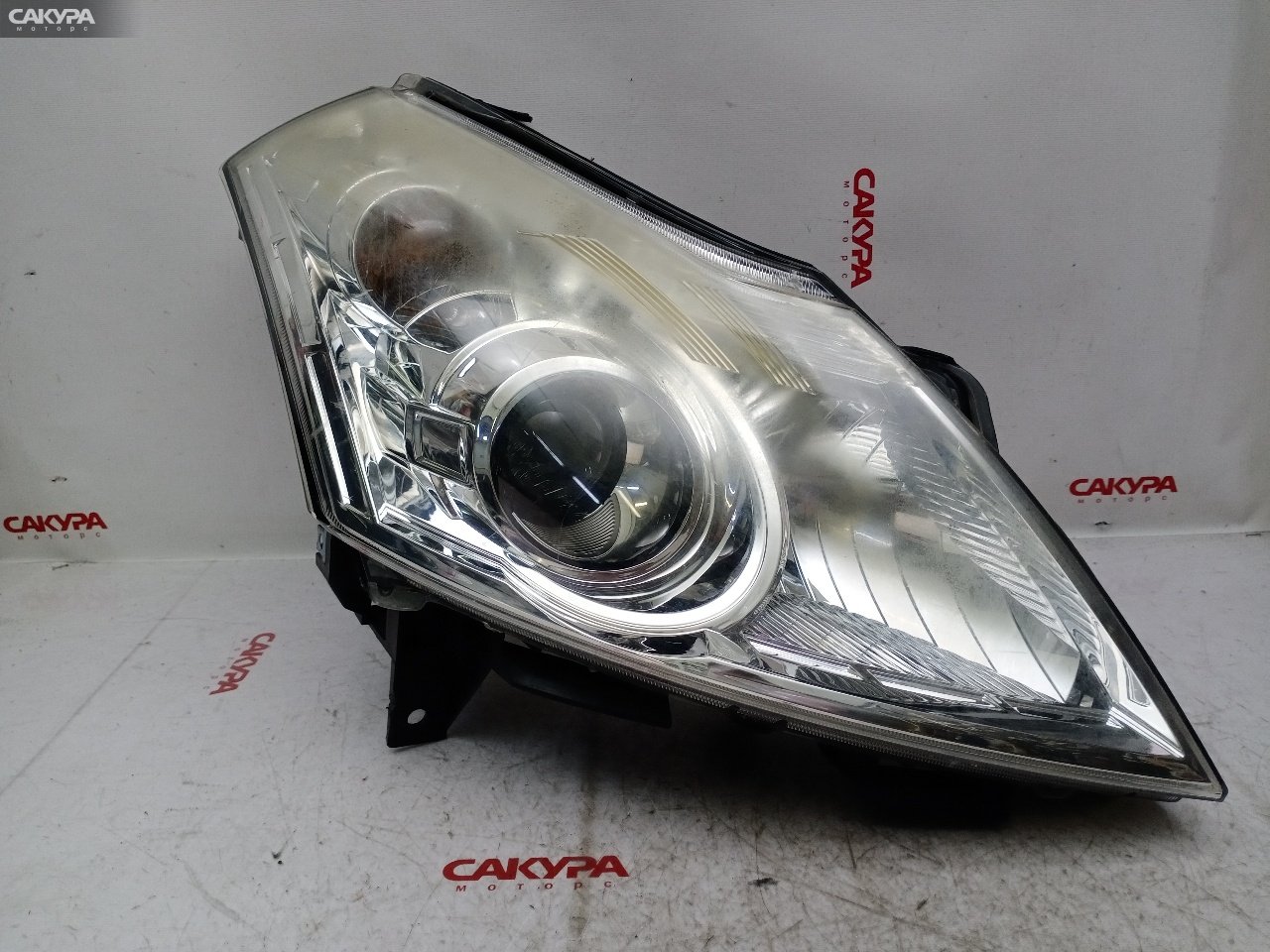 Фара правая Nissan Presage TU31 QR25DE 100-63853: купить в Сакура Красноярск.
