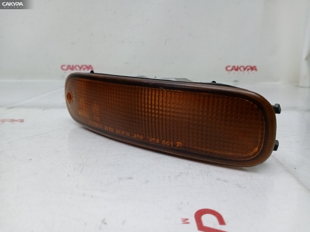 Повторитель в бампер правый Toyota Celica ST182 3S-GE 20-235: купить в Сакура Красноярск.