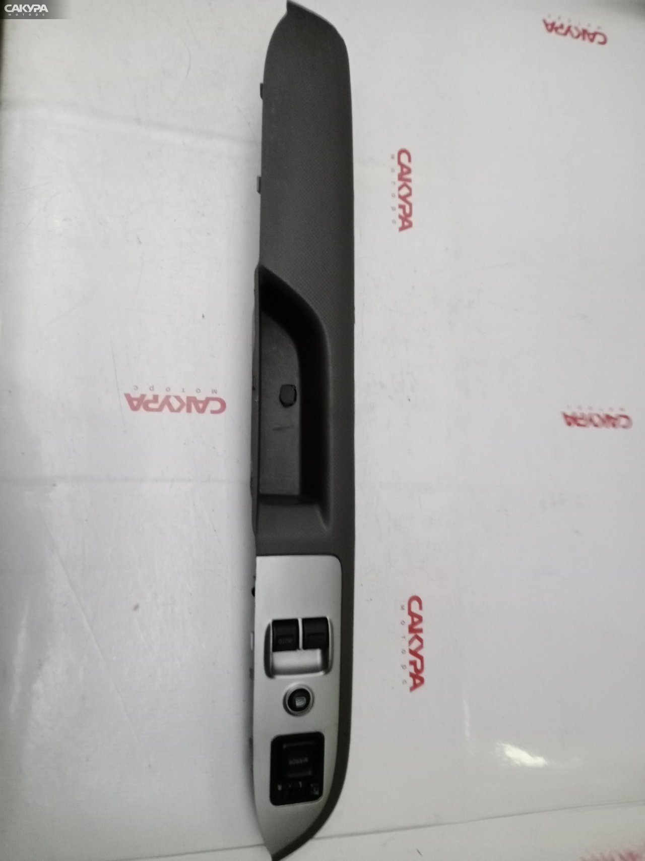 Блок управления стеклоподъемниками передний правый Honda Mobilio GB1 L15A: купить в Сакура Красноярск.