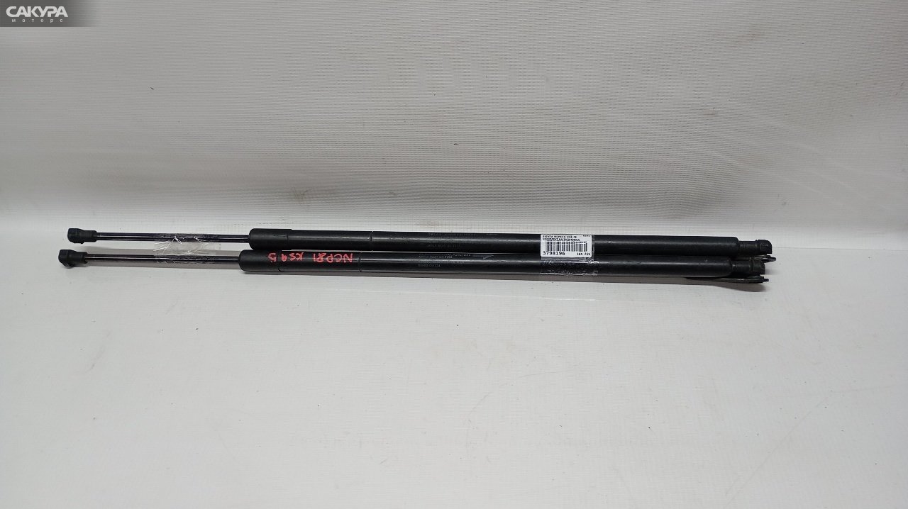 Амортизатор багажника Toyota Sienta NCP81G 1NZ-FE: купить в Сакура Красноярск.