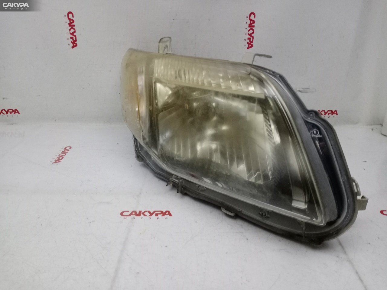 Фара правая Toyota Corolla Fielder NZE141G 1NZ-FE 13-98: купить в Сакура Красноярск.
