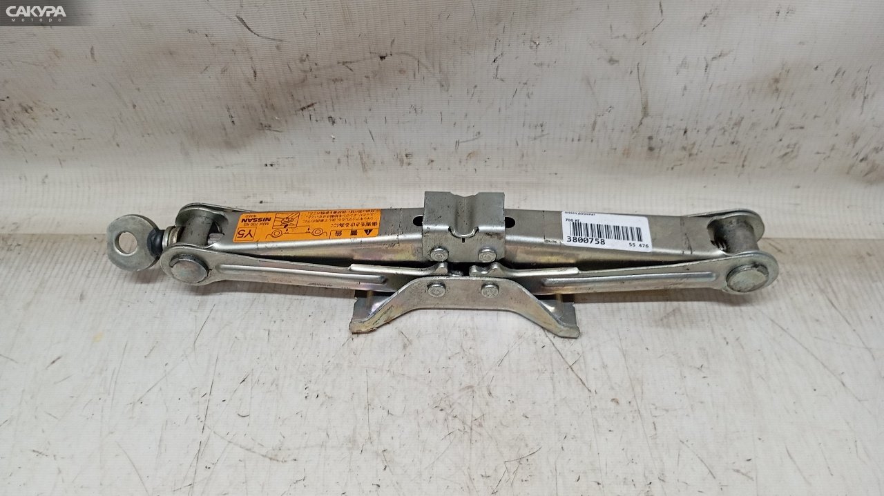 Домкрат Nissan: купить в Сакура Красноярск.