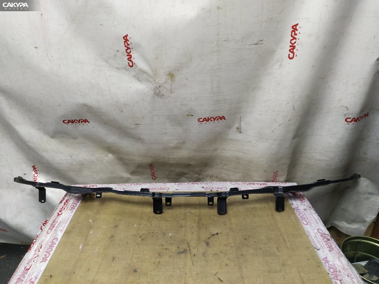 Планка под бампер передняя Toyota Alphard MNH10W 1MZ-FE: купить в Сакура Красноярск.