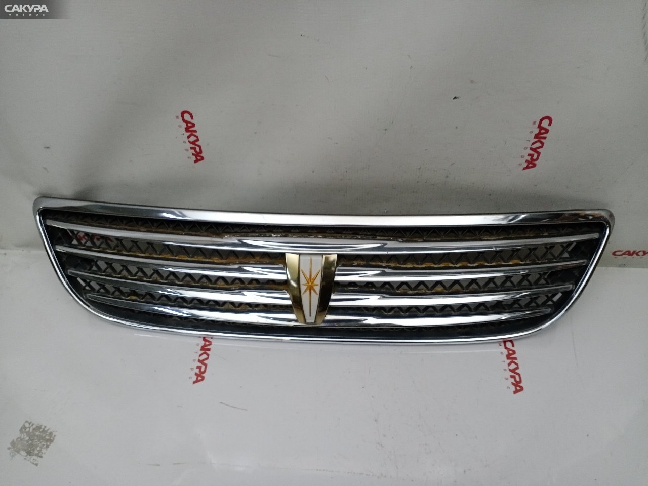 Решетка радиатора Toyota Mark II GX115 1G-FE: купить в Сакура Красноярск.