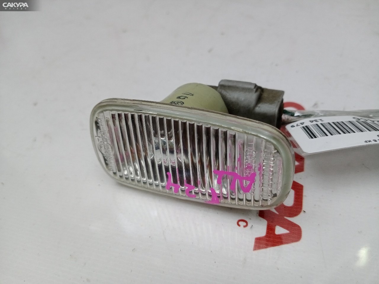 Повторитель в крыло Toyota Allion AZT240 51-30: купить в Сакура Красноярск.