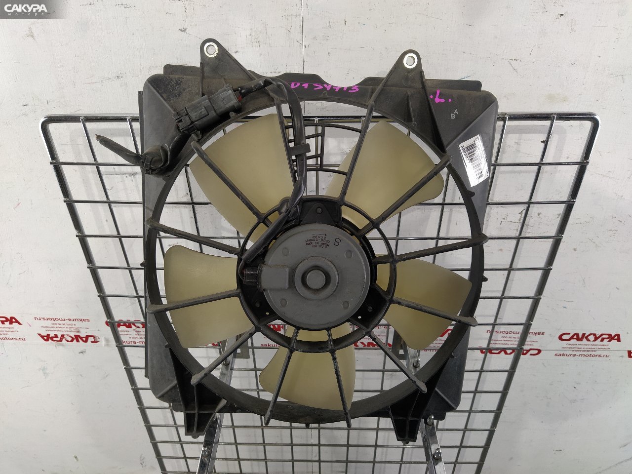 Вентилятор радиатора двигателя левый Honda Civic FD1 R18A: купить в Сакура Красноярск.