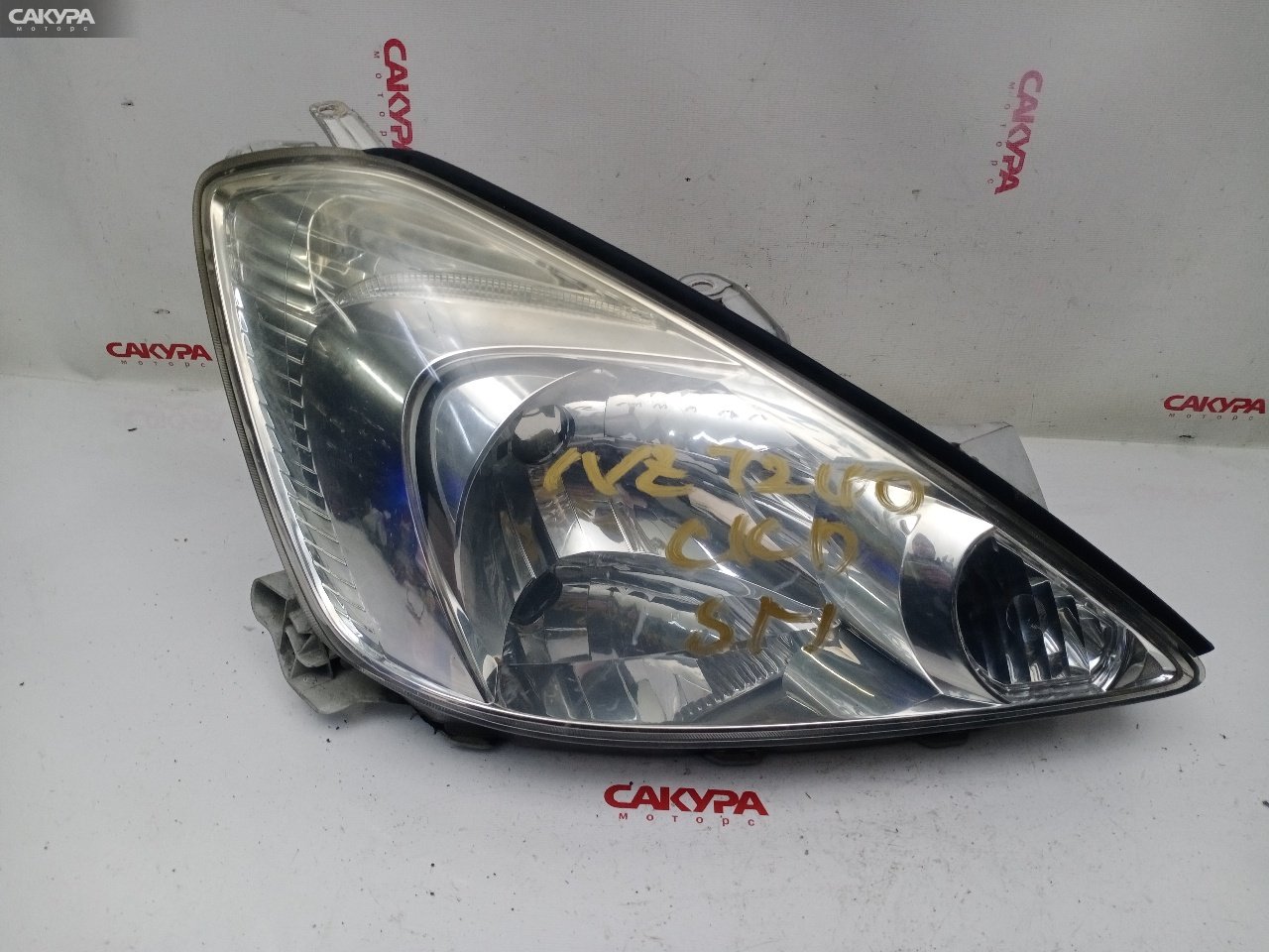Фара правая Toyota Allion NZT240 1NZ-FE 20-440: купить в Сакура Красноярск.
